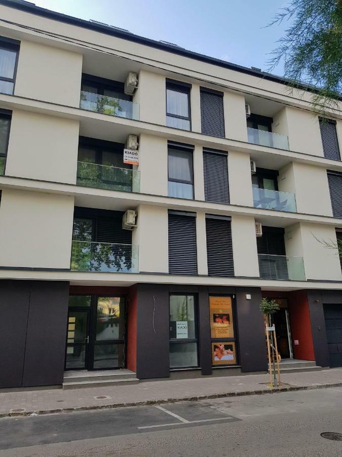Holiday Apartman With Free Parking Győr Extérieur photo